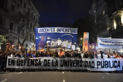 Docentes de la UNT profundizan los reclamos e inician hoy una huelga de tres días