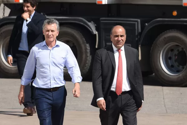 Luego del pedido a los gobernadores peronistas, Macri se reuniría con Manzur en Salta