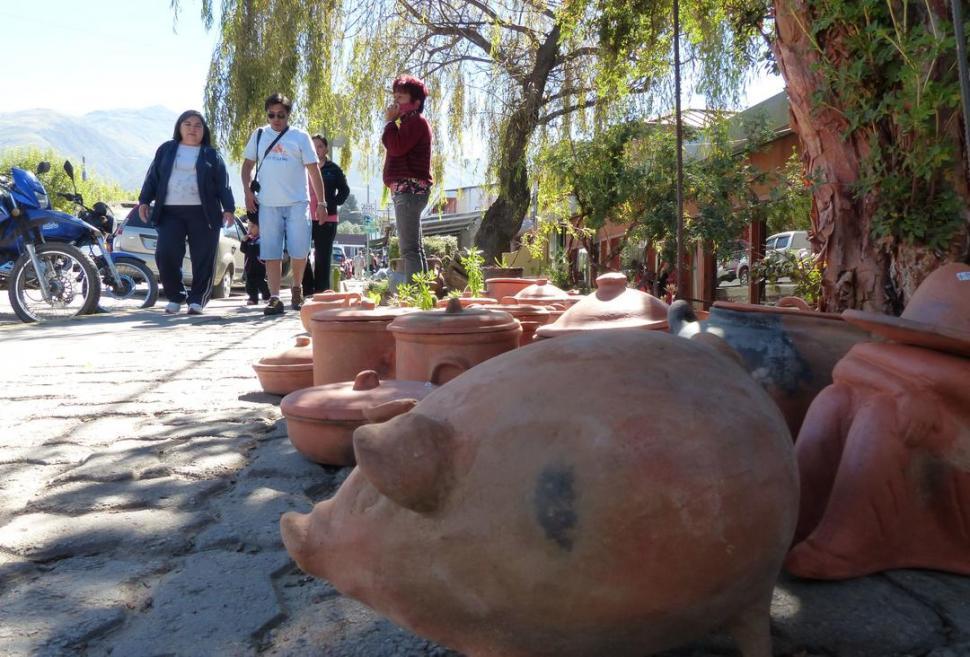 En el fin de semana largo, los turistas fueron más “espectadores” y midieron sus gastos