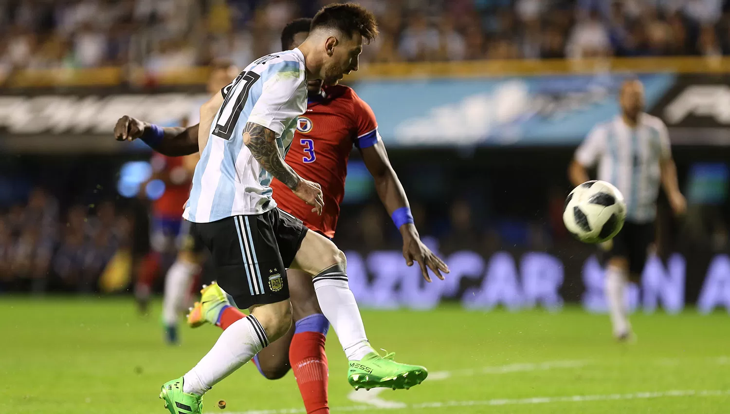 Messi marcó el primer gol de la Argentina en La Bombonera. REUTERS