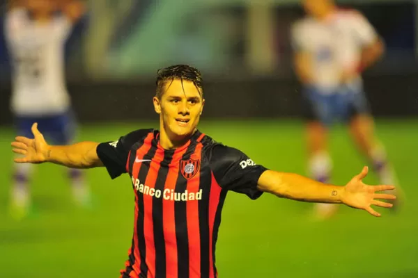 Un jugador de San Lorenzo le hizo la gran Icardi a un amigo tucumano