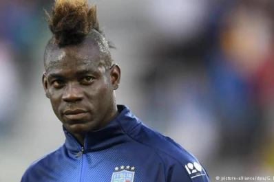 “Despierten, es 2018”, dice Balotelli