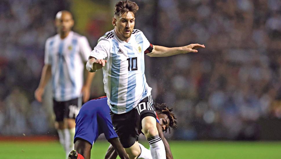 Messi ofreció un show de goles antes del viaje de la Selección
