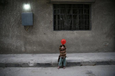 Guerra y hambre persiguen a la mitad de los niños del mundo