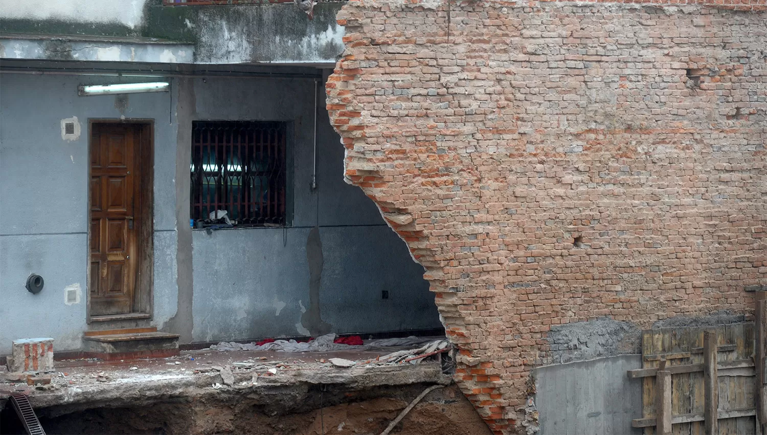INMUEBLE DAÑADO. Se derrumbó una parte de la casa de Ángel Ale. ARCHIVO LA GACETA / FOTO DE FRANCO VERA