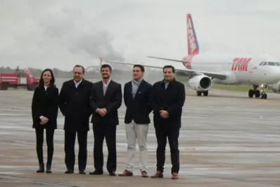 Se inauguró la nueva ruta aérea que une Tucumán con San Pablo