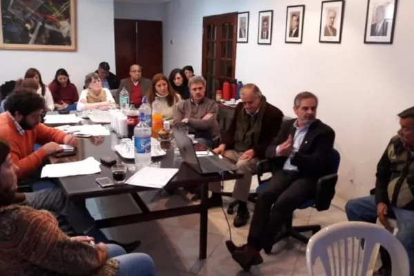 Inquietud por más límites a los alcances de títulos profesionales