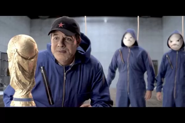 Un Maradona se roba la copa