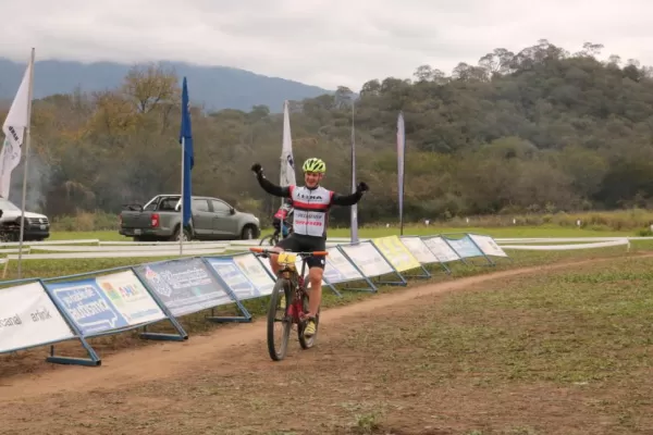 Jorge Biazzo ratificó su gran momento y consiguió una notable victoria en el circuito de Tapia