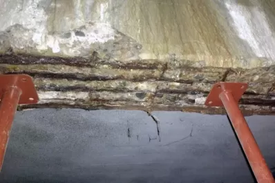 Empleados del edificio del Caviglia aseguraron tener miedo de que se desplome el inmueble