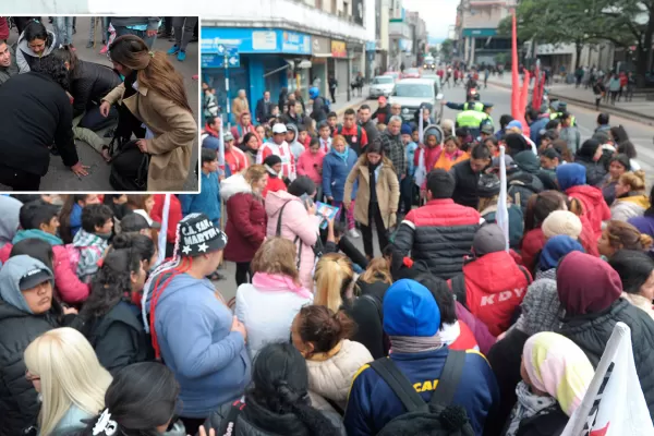 Tragedia en la plaza Independencia: no tenían autorización para cortar esa calle