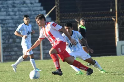 Liga: el “Santo” ganó el clásico y se subió a la cima