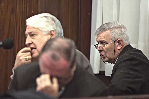 La detención de policías causa tensión en el juicio por Paulina Lebbos