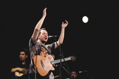 Bruno Arias convoca a una fiesta popular