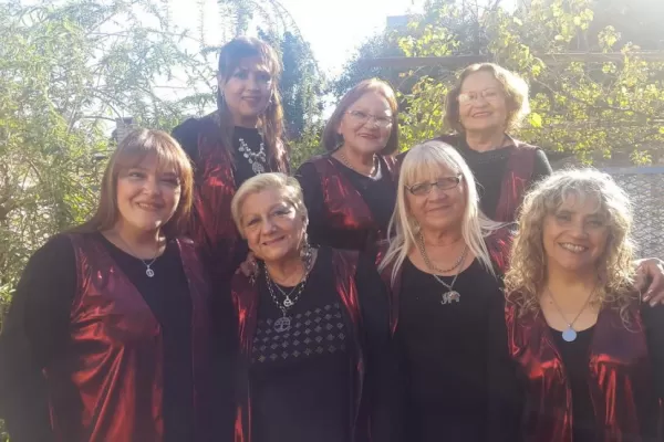 Las Minifaldas siguen cantando y bailando