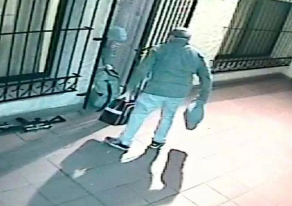 14 DE JUNIO DE 2016. López fue detenido cuando quiso esconder los bolsos con millones de dólares en un convento bonaerense. imagen de video