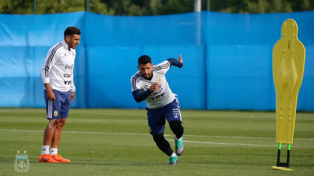 Agüero y Salvio serán titulares el sábado.
FOTO TOMADA DE TWITTER SELECCIÓN ARGENTINA.