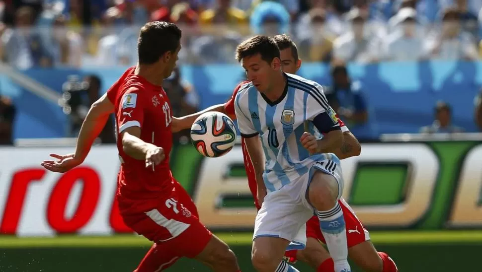 ENORME TRISTEZA. A pesar de la magia de Lionel Messi Argentina sucumbió ante Alemania. Rodrigo Palacio desperdició una chance clara con el partido 0 a 0. “Chiquito” Romero fue uno de los puntos altos.