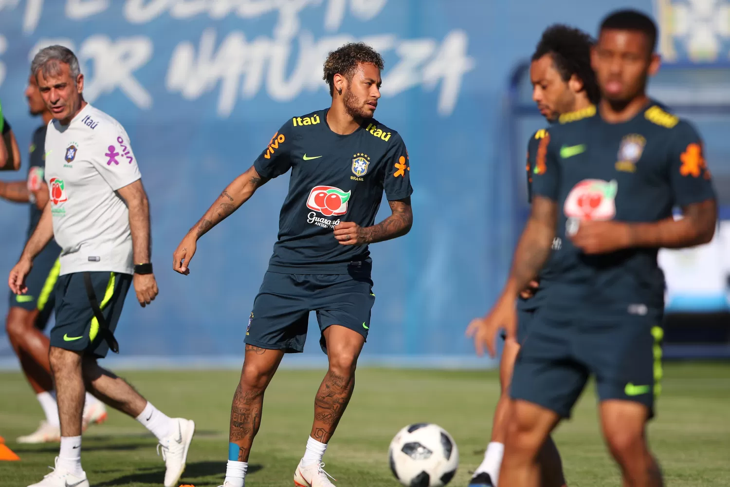 El PSG francés pagó 222 millones de euros por el pase de Neymar.
REUTERS