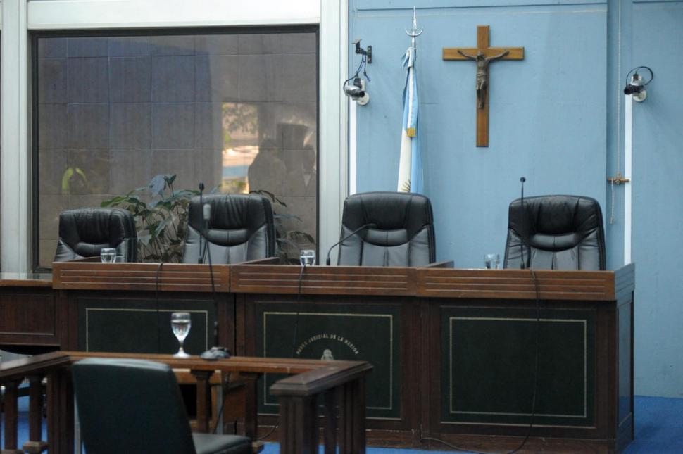 Un fallo judicial vuelve a dejar al descubierto la comercialización de droga en Villa Urquiza