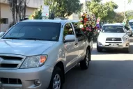 Una multitud acompañó a Naidenoff en el último adiós a su esposa y su hijo menor