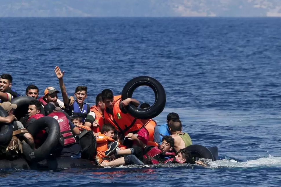 TRAGEDIA. Las muertes en el Mediterráneo se cuentan de a miles.  reuters