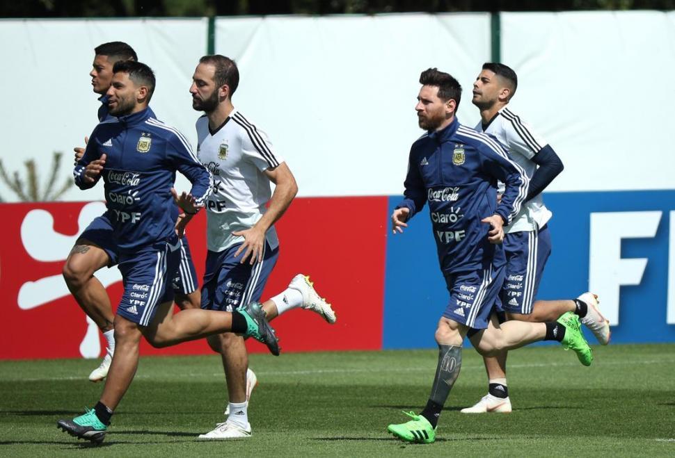 Messi y el equipo tendrán que despejar las dudas