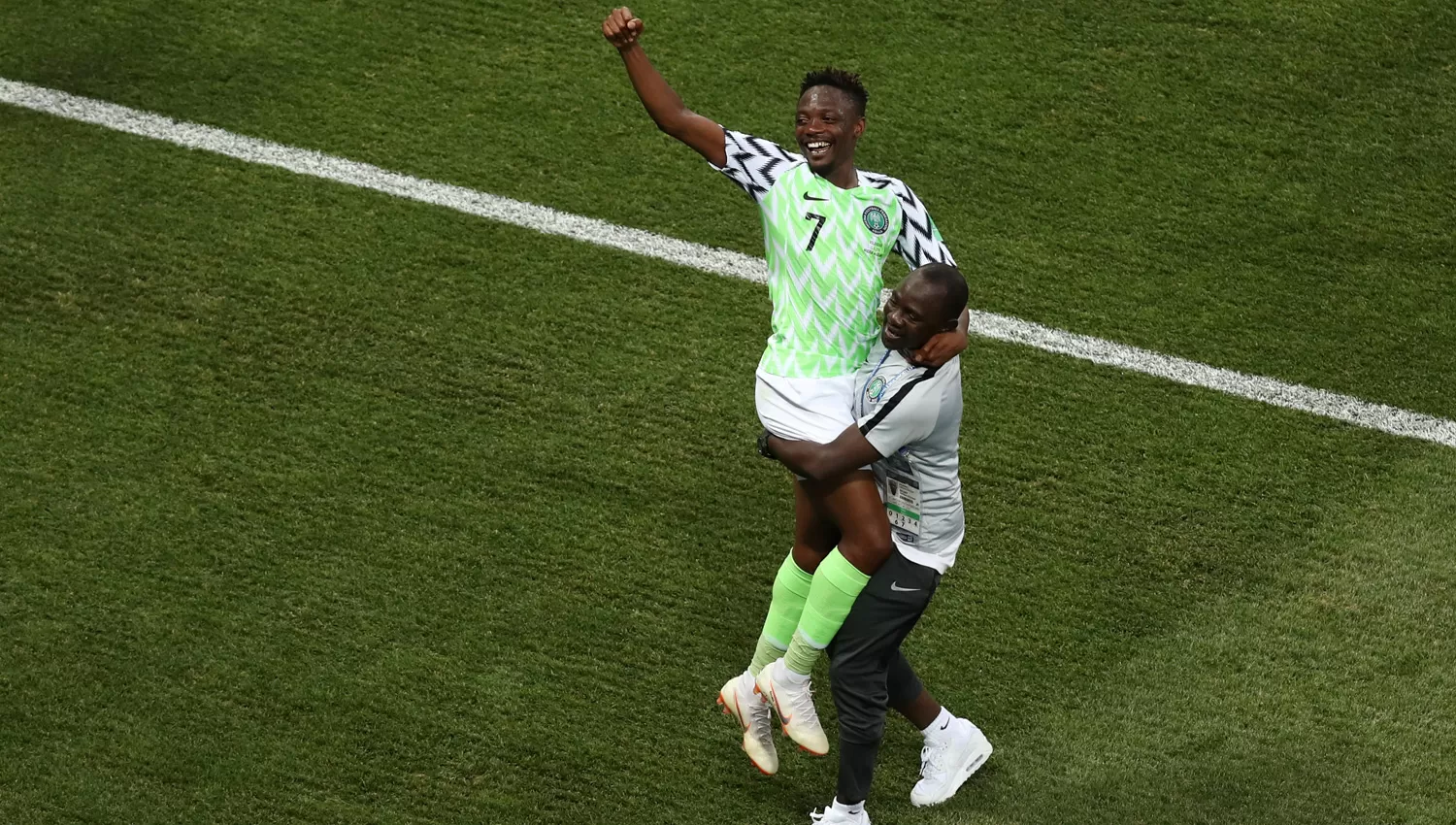 GOLEADOR. Musa le dio el triunfo a Nigeria y habló de Argentina. (REUTERS)