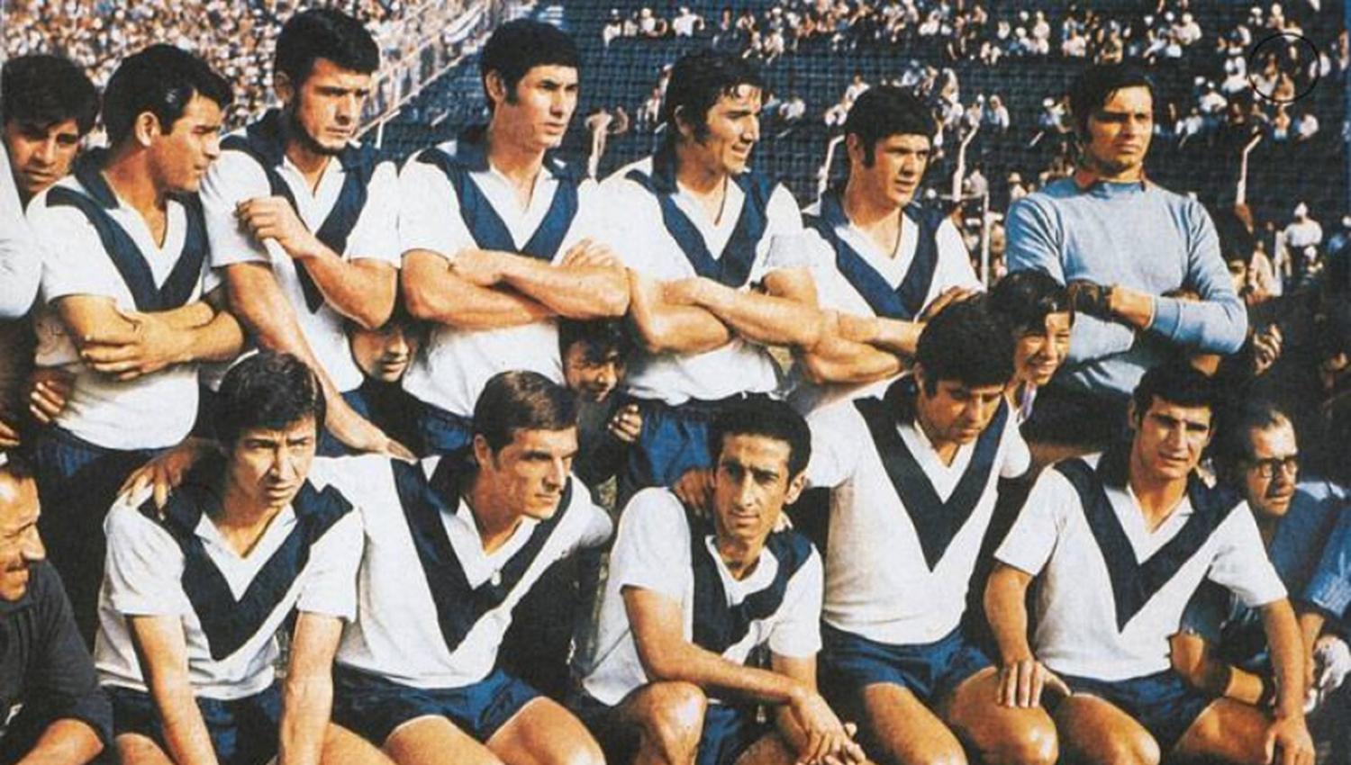 Con Vélez campeón en 1968. Pepe es el segundo desde la izquierda (parados).
FOTO ARCHIVO EL GRÁFICO. 