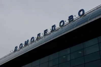 Detuvieron a un hombre en el aeropuerto de Moscú por falsa amenaza de bomba