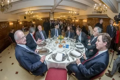 Lorenzetti en Adepa: “hay que reaccionar frente a la noticia falsa”