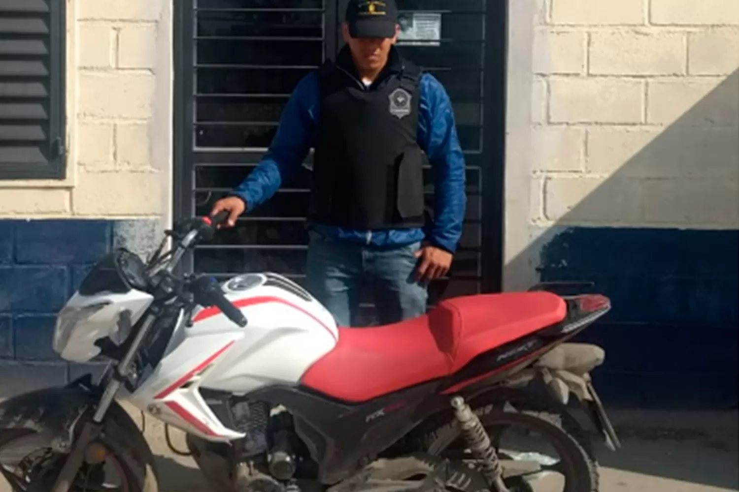 Recuperan una moto robada luego de una persecución en Lomas de Tafí
