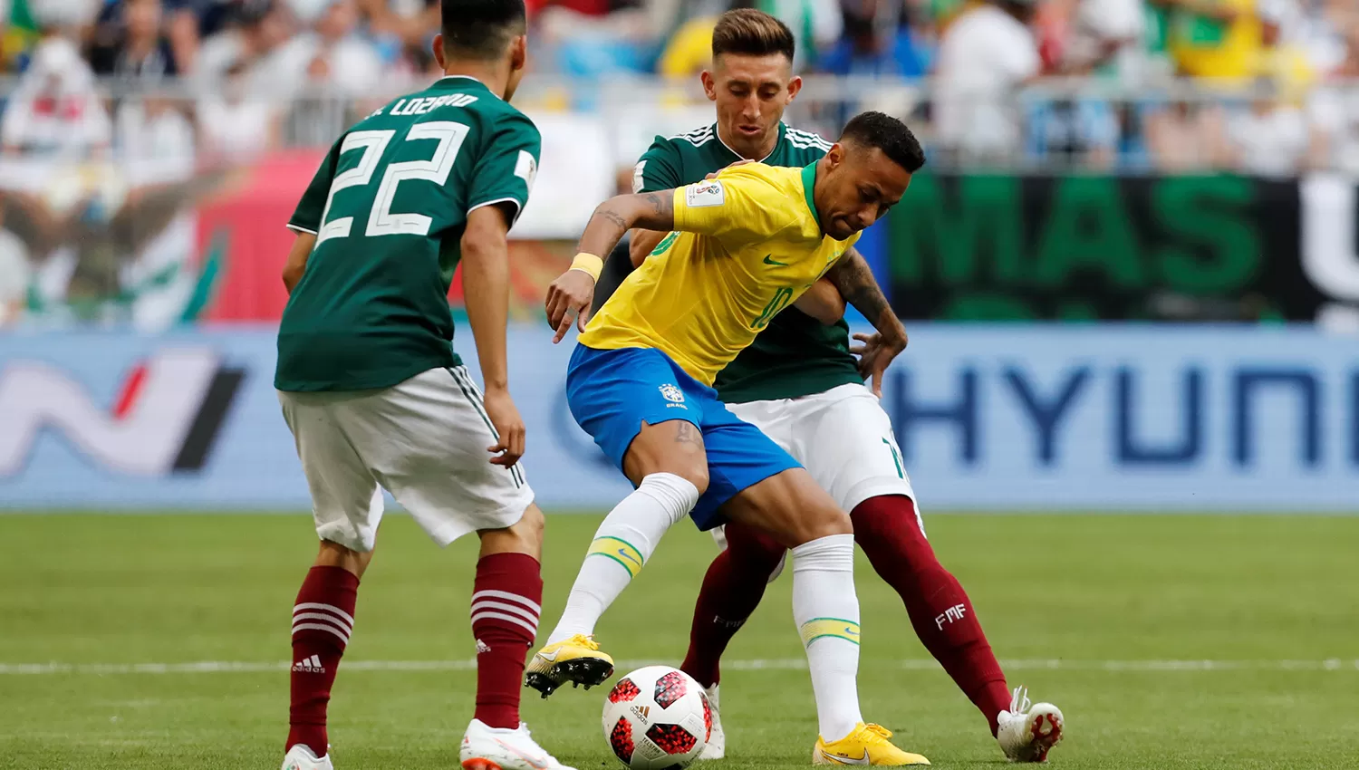 FIGURA. Neymar le da el triunfo a Brasil. (REUTERS)