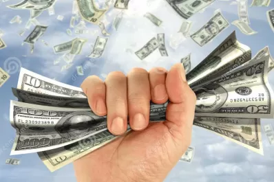 El mercado reaccionó al corsé monetario que impuso el Gobierno y el dólar se derrumbó