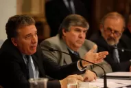 Dujovne negó que evalúen subir impuestos y alícuotas