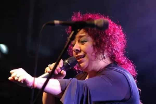 Mariel le canta a su Tucumán amado