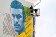 Como Messi y Cristiano, Neymar también tiene su mural en Kazán