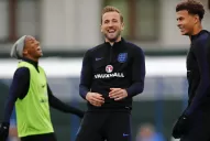 Inglaterra se relajó y entrenó con pollos de goma