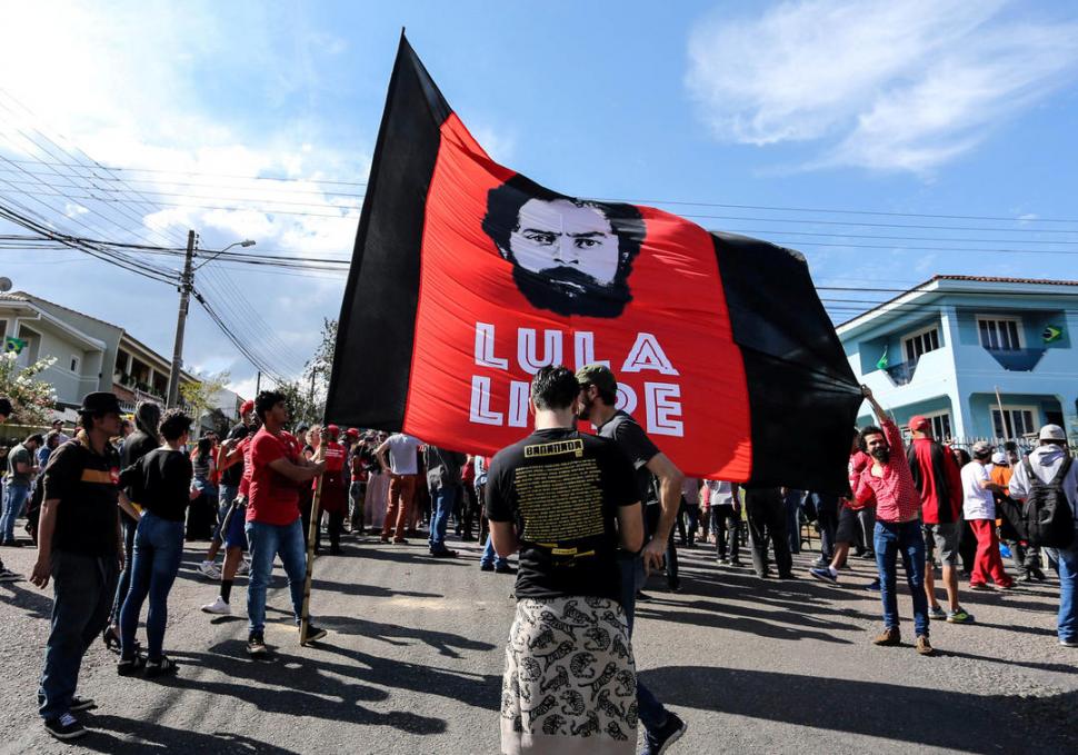 ESPERANZA. Simpatizantes de Lula apuestan a que gane las elecciones. reuters
