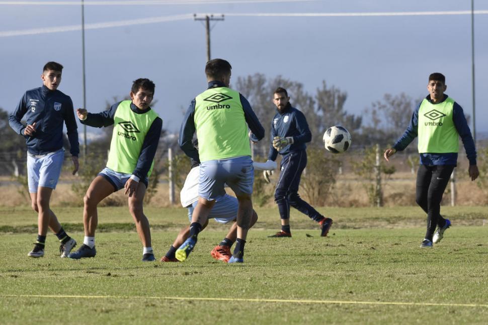 Atlético juega en Salta su primer amistoso de invierno, y quiere empezar a cobrar vuelo