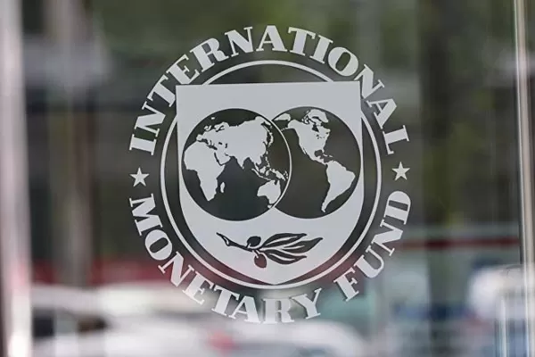 Dicen que el acuerdo con el FMI golpeará fuerte a la economía