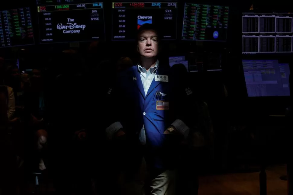 TENSIÓN EN EL PISO. En Wall Street siguen de cerca la “guerra comercial”. Reuters