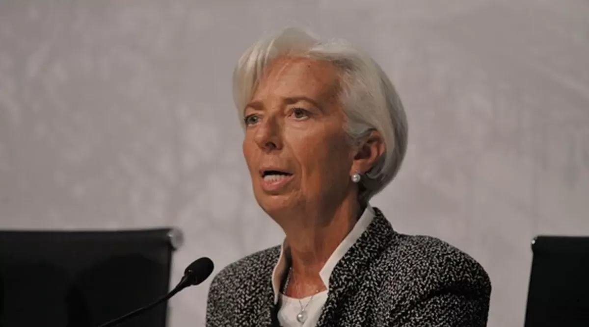 CHRISTINE LAGARDE. Directora del FMI viajó en un vuelo de línea que tuvo que aterrizar de emergencia. 