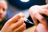 Jubilados pueden vacunarse contra la gripe en las farmacias de todo el país