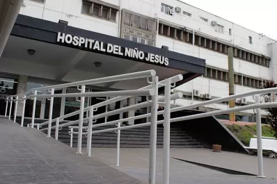 El amigo del niño asesinado en la puerta de su casa está fuera de peligro