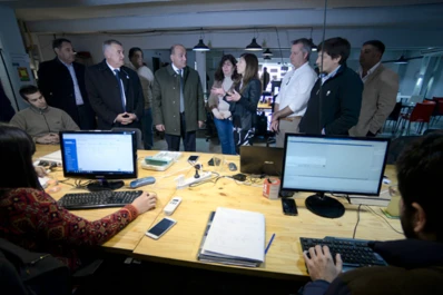 Manzur alentó la instalación de empresas desarrolladoras de software