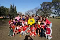 La familia apoya y los chicos se divierten en el “Natalio Mirkin”