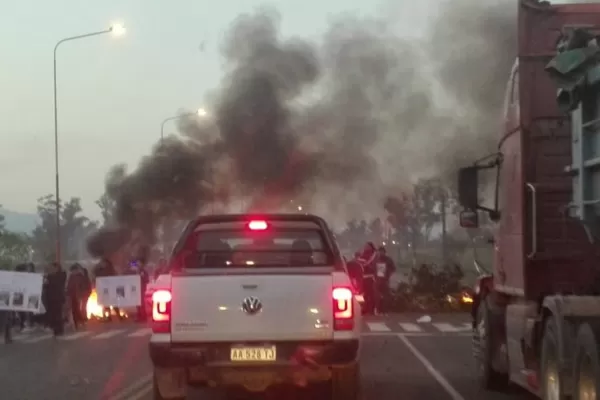 Familiares de la joven de San Pablo desaparecida el domingo cortaron la Ruta 301