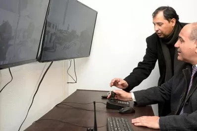 Manzur, preocupado por el impacto del recorte de fondos en las provincias