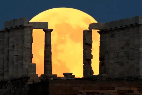Galería de fotos: así se vio la luna de sangre alrededor del mundo